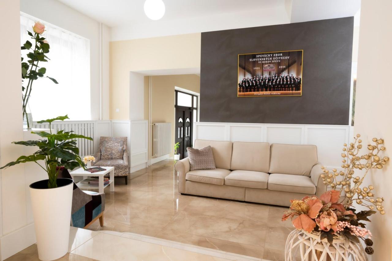 Hotel Dszsu Trencianske Teplice Ngoại thất bức ảnh