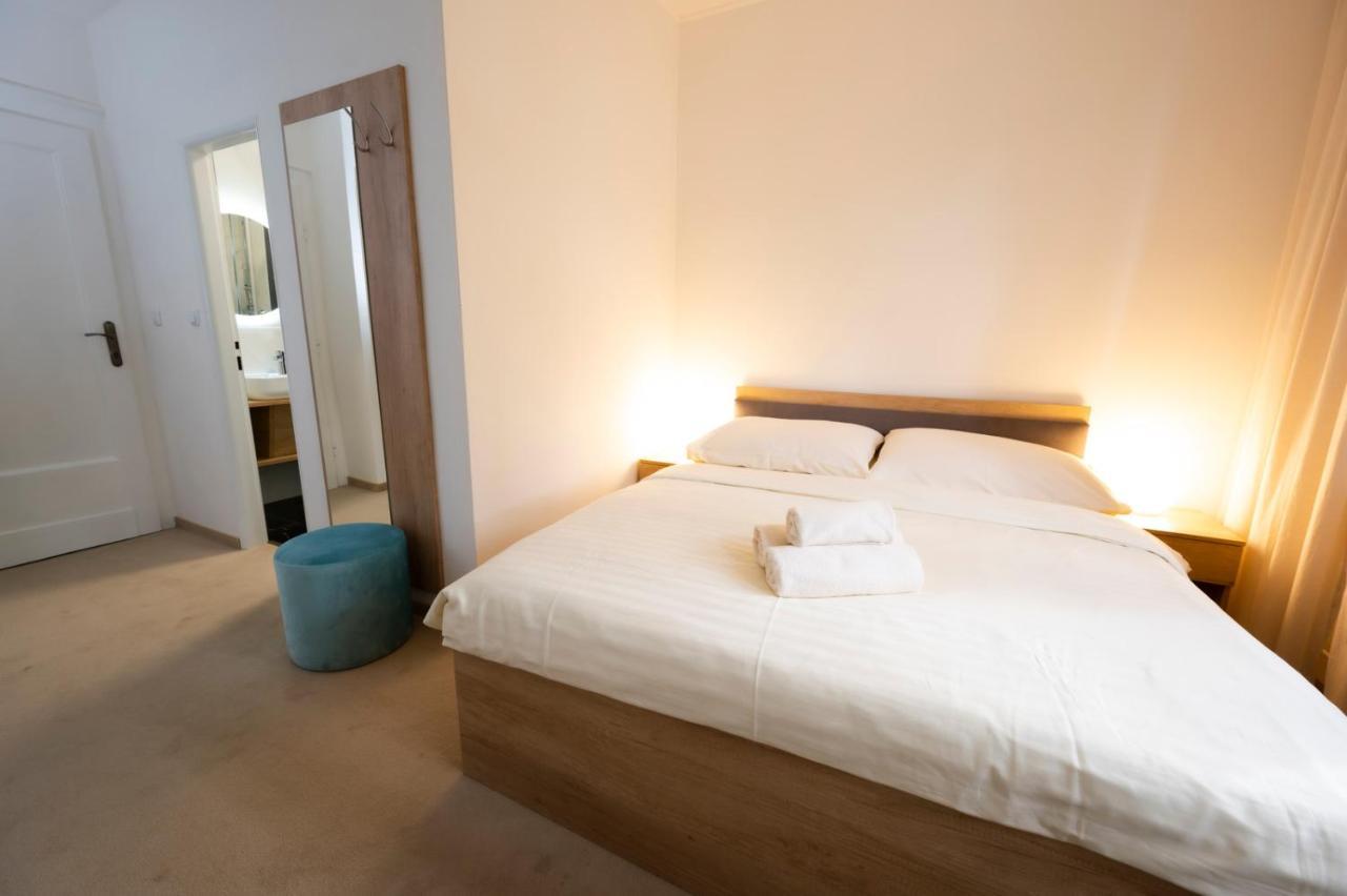 Hotel Dszsu Trencianske Teplice Ngoại thất bức ảnh